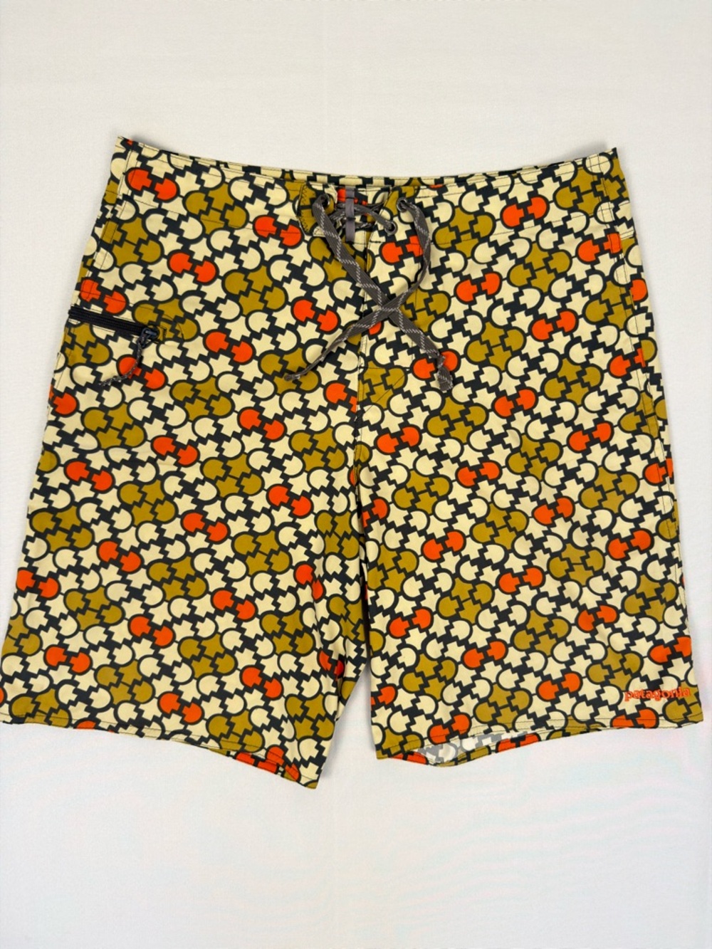 Patagonia Board Shorts Mens  Geometric Print Swim Surf Beach